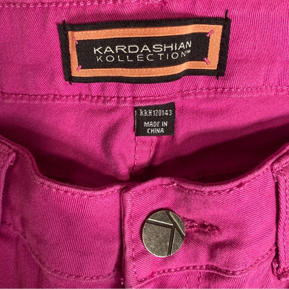 Kardashian Kollection Zip Fly Magenta Denim Stretch Pants - Size 14 - Picture 5 of 9